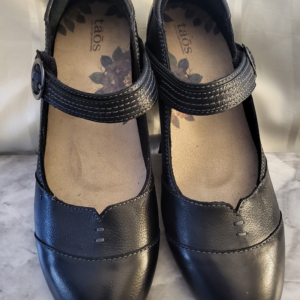 New Taos Mary Jane Pumps